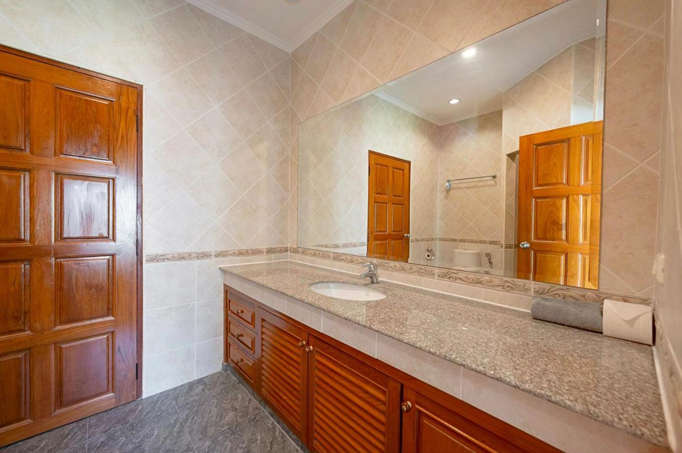 Majestic Residence Pool Villas 3 Bedrooms Private Beach Pattaya Extérieur photo